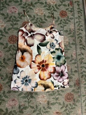 Andine White Pia Floral-Print Lace-Trim mini Slip 💐
Large, 100% supima cotton